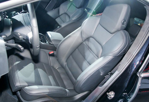 2012款保时捷卡宴  天津现车年末大促销