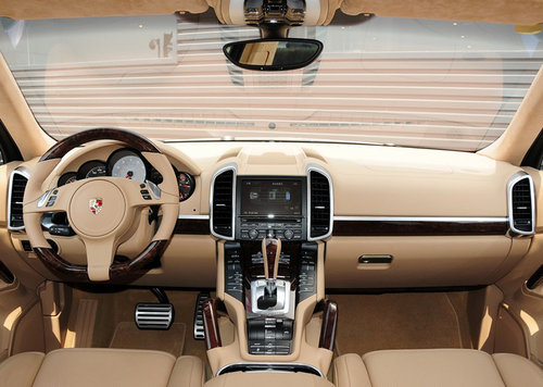 2012款保时捷Turbo白色现车 天津热销中