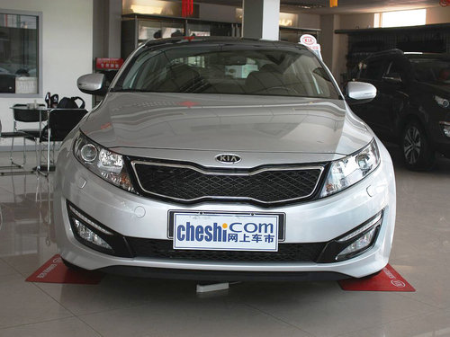 起亚K5现金优惠1万元 送万元装饰大礼包