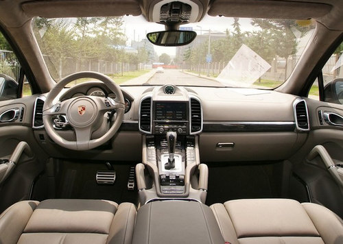 2012款保时捷卡宴油电混合版  天津现车