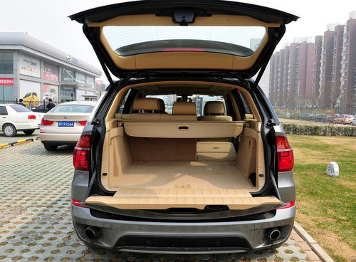 2012款宝马X5新车促销  天津港现车让利