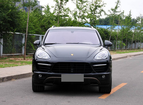 2012款保时捷卡宴