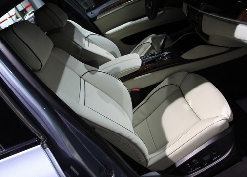 2012款宝马X6红色现车  天津美规版热销