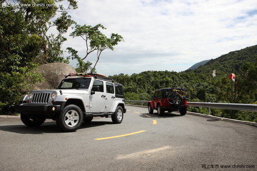 2012款牧马人  动力升级全新3.6L发动机