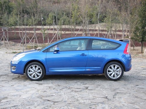 购进口雪铁龙C4优惠3万元 岁末送大礼