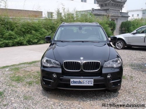 2012款宝马X5  天津港现车76万颜色齐全
