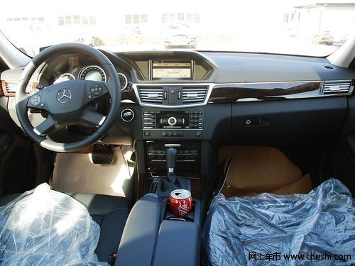 奔驰E级深圳购车送1年保险 延长厂家保修