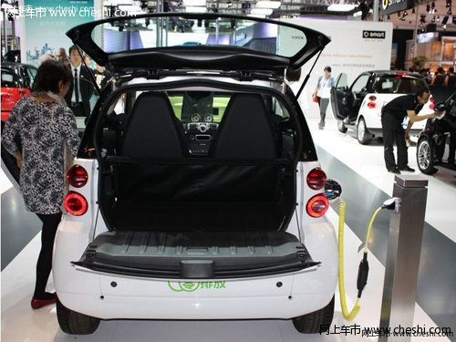 内蒙古之星奔驰4S店