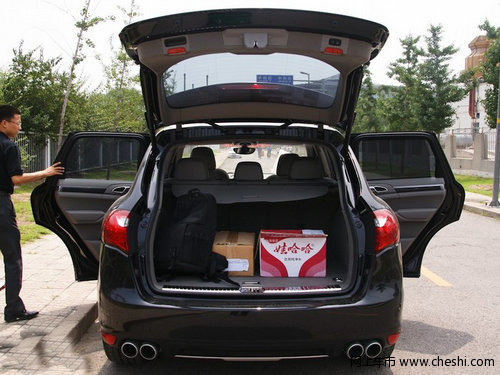 2012款保时捷卡宴美规版