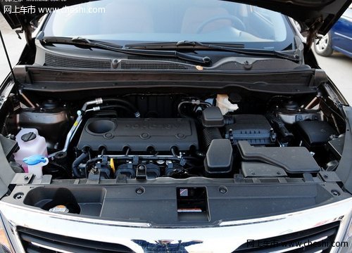 起亚智跑 发动机局部特写