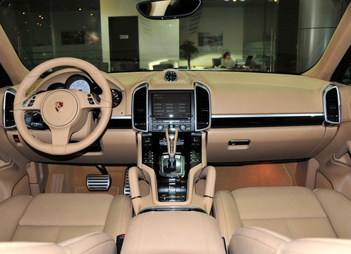 新保时捷卡宴美规版  天津现车让利促销