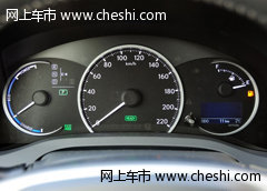 雷克萨斯CT200h 仪表盘特写
