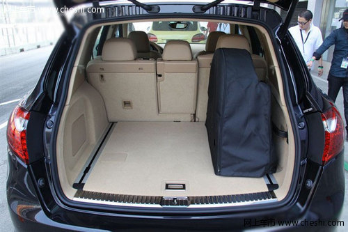 2012款保时捷卡宴