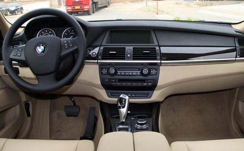 2012款宝马X5颜色齐全  天津美规版现车