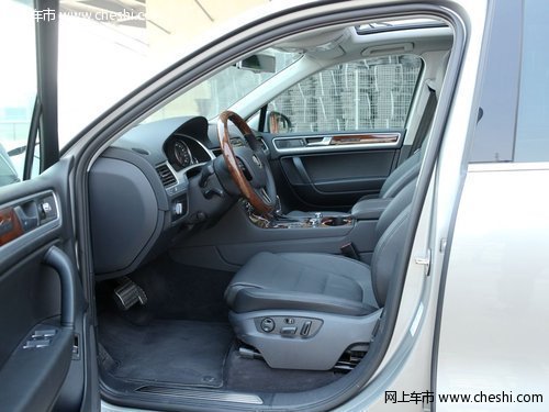 河南国际进口大众4S店 途锐