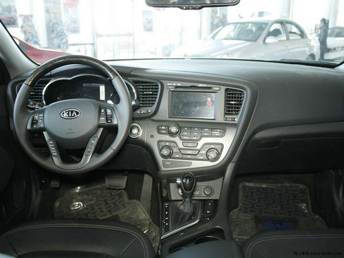 汕头驰恒起亚4S店