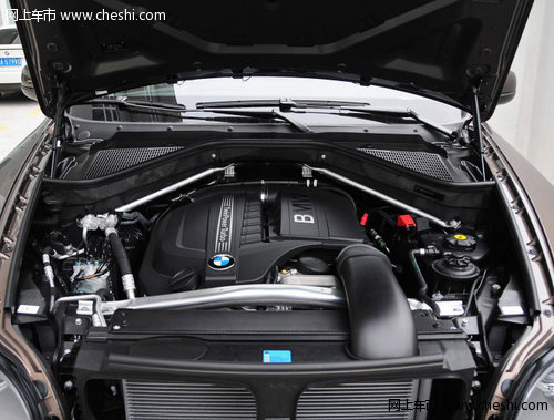 2012款宝马X5美规版  天津现车76万起售