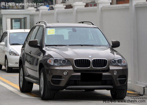 2012款宝马X5  天津现车商家促销74.8万