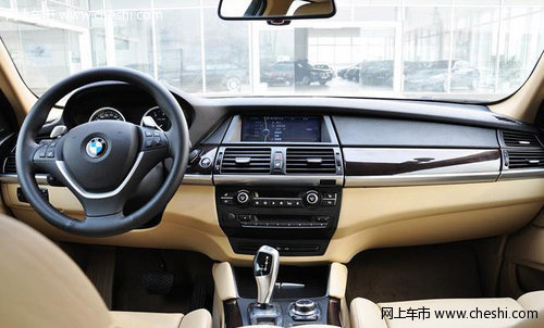 2012款宝马X6  天津现车迎春大幅度优惠