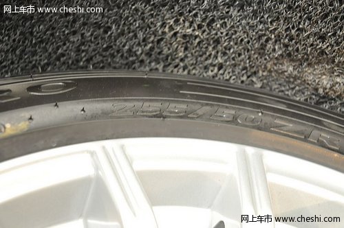 路虎揽胜运动版 南京中捷到店实拍