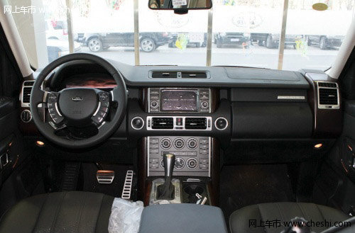 路虎揽胜美规版现车 天津273.8万大酬宾