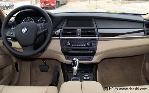 2012款宝马X5  天津现车让利促销新报价