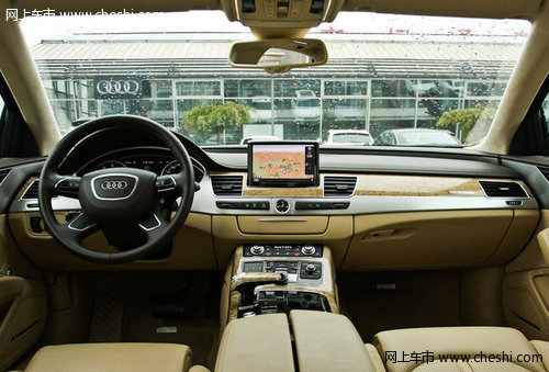 2012款奥迪A8 天津港现车顶配仅售236万