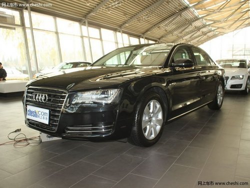 2012款奥迪A8L 天津港口现车236万热销