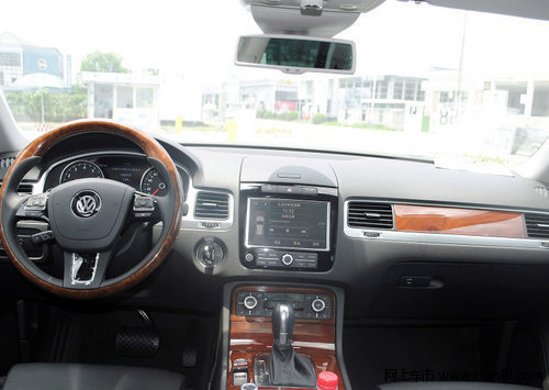 2012款大众途锐全系现车  天津低价热卖