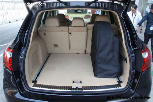 2012款保时捷卡宴  天津美规现车优惠多