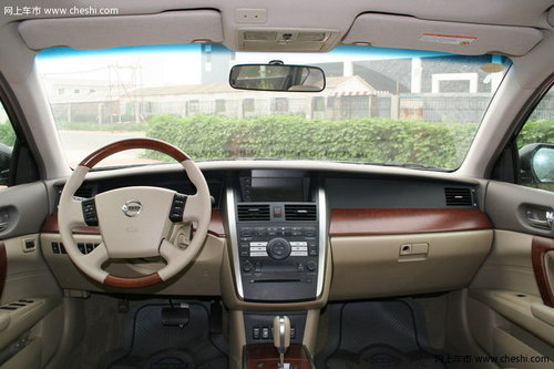 清远东风日产   天籁