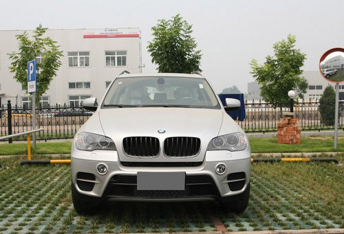 进口宝马X5美规版中配82万  天津现车到