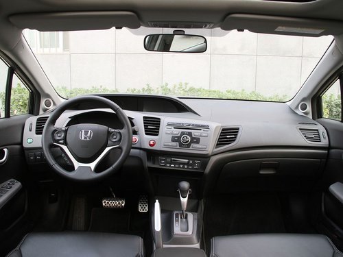 东风本田郑州港源4S店 思域