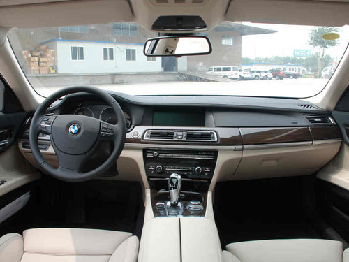 进口新款宝马7系 天津宝瑞顺达现车热销