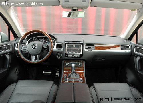 2012款大众途锐全系 天津大量现车促销