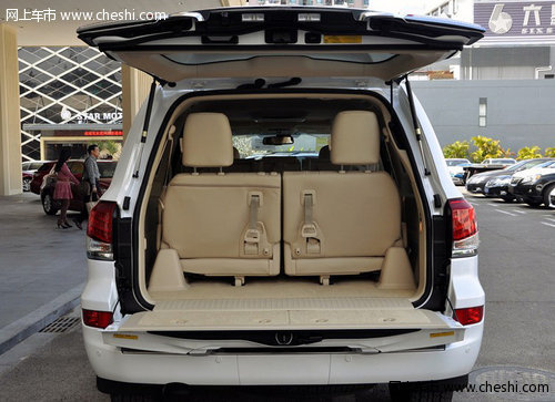 2012款雷克萨斯LX570 天津店内新车出售