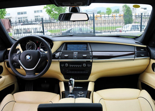 2012款宝马X6现车93万热销  天津特惠价