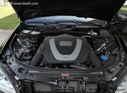 进口奔驰S300  天津港现车最高优惠25万