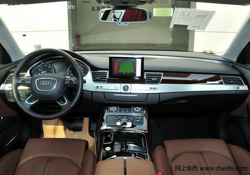 新款奥迪A8L新车充足 天津润伟达特惠价
