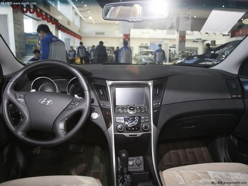 平顶山得普北京现代4S店 索纳塔八