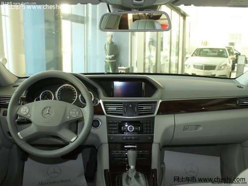 湖南仁孚奔驰4S店