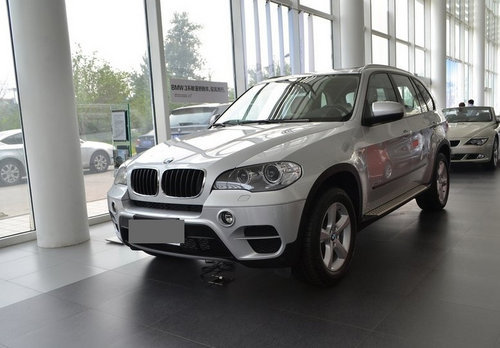 2012款宝马X5美规版  天津现车73万起售