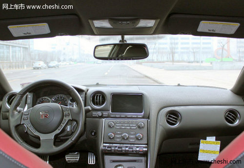 进口日产尼桑GT-R 天津颜色齐全138万元