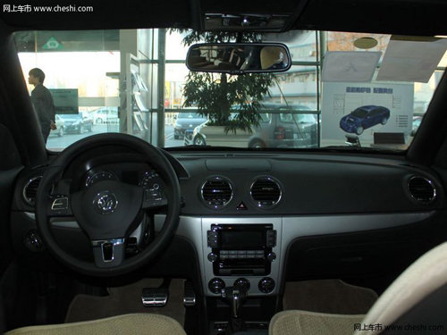 上海大众朗逸深圳优惠8千元 送7千元礼包