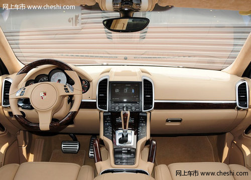 新款保时捷卡宴  天津现车配置全有优惠