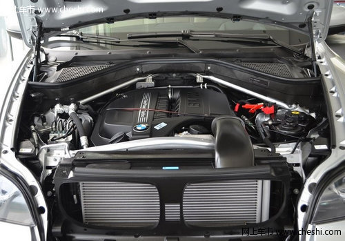 2012款宝马X5  天津港现车72万特价酬宾