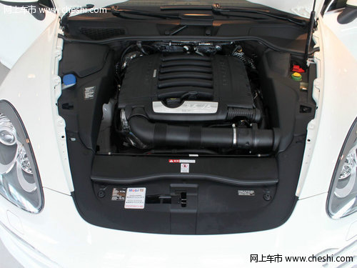 2012款保时捷卡宴中规版 天津现车118万