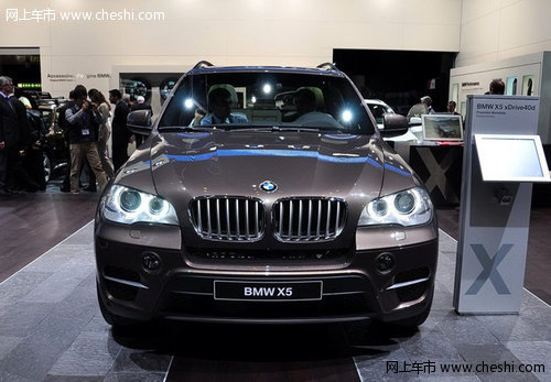 进口宝马X5黑色现车  天津美规版84万元