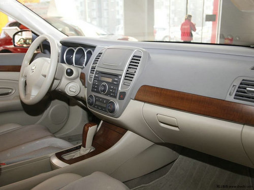 汕佳日产专营店，恒达日产专营店