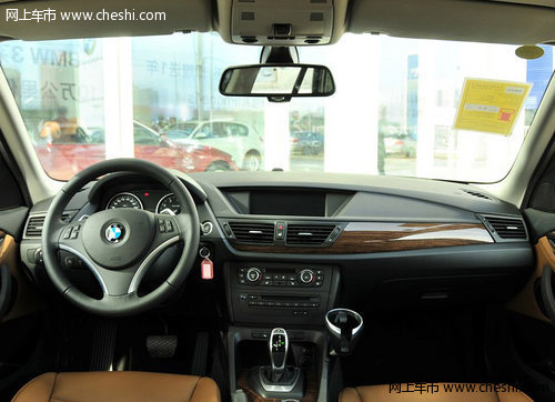 2012款寶馬X1  天津現(xiàn)車顏色齊全特賣中